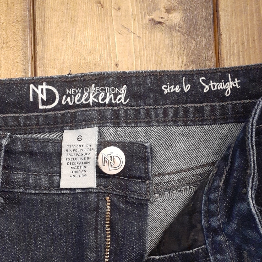 New Direction Weekend Jeans - Picture 4 of 4